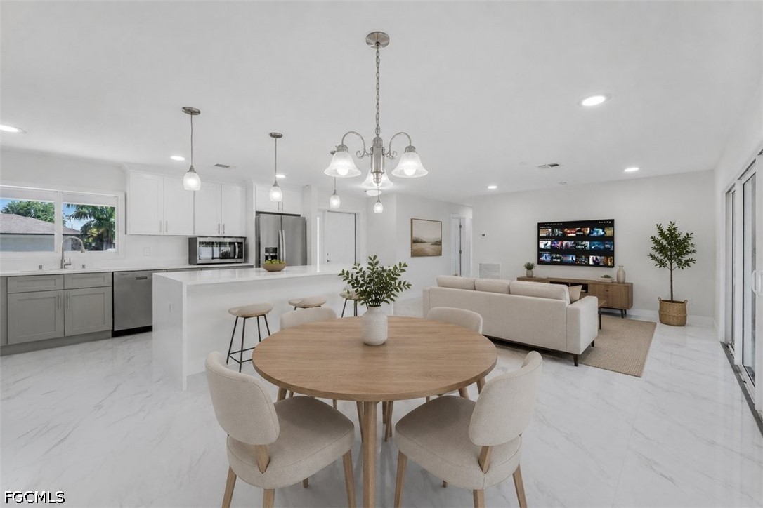 DiningArea