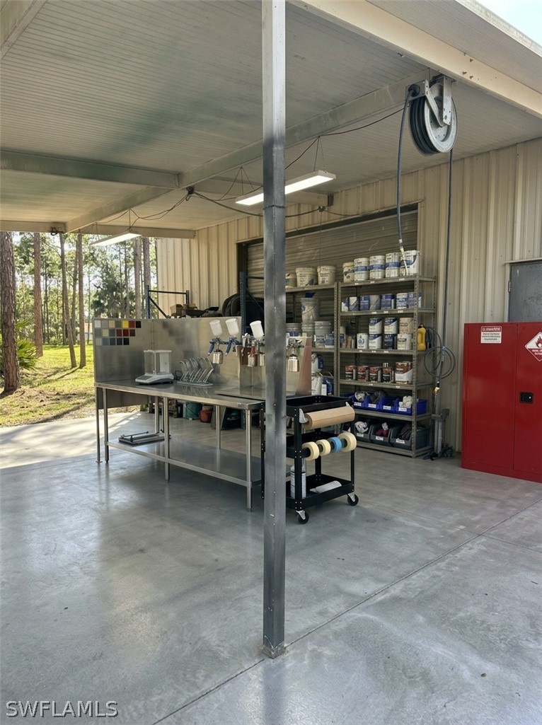 Garage