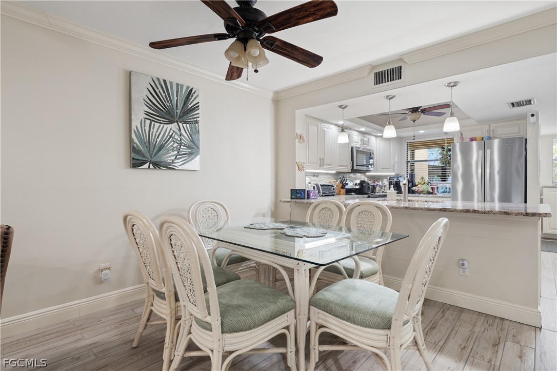 DiningArea