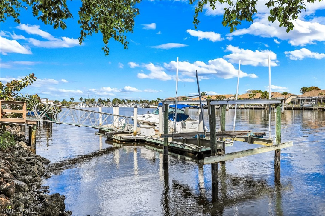 Dock