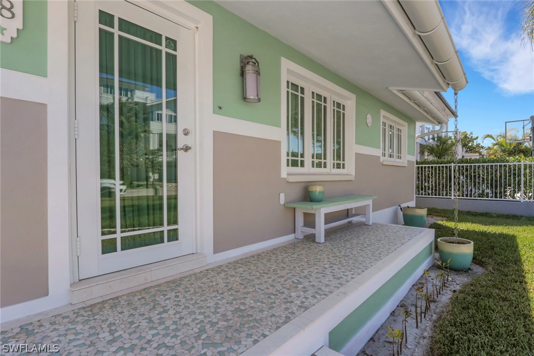 1278 Rainbow, Naples, FL 34110