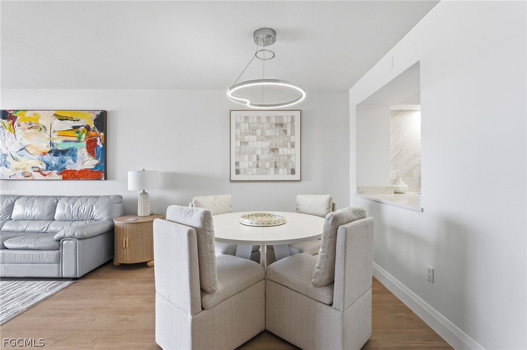 DiningArea