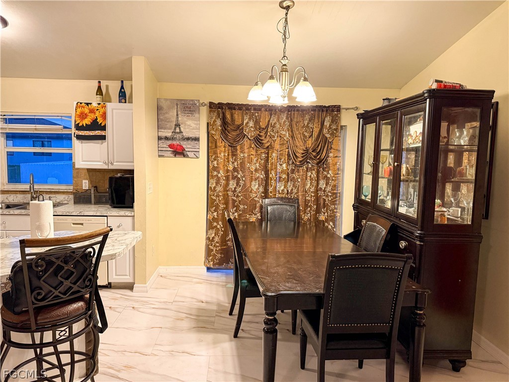 DiningArea