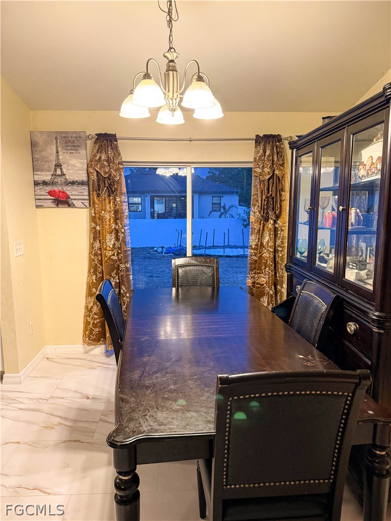 DiningArea