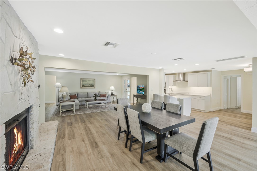DiningArea