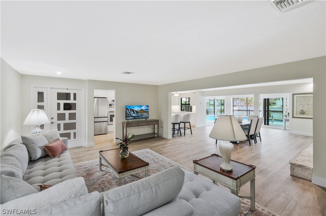 LivingRoom