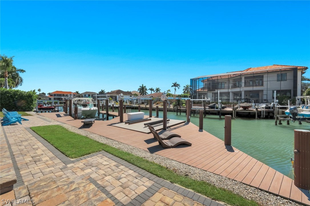Dock