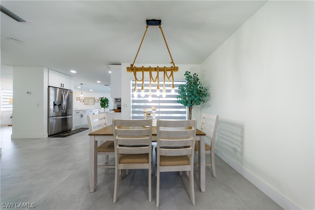 DiningArea