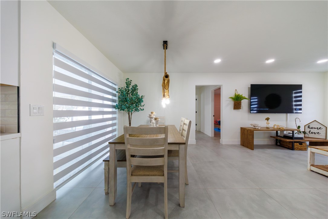 DiningArea