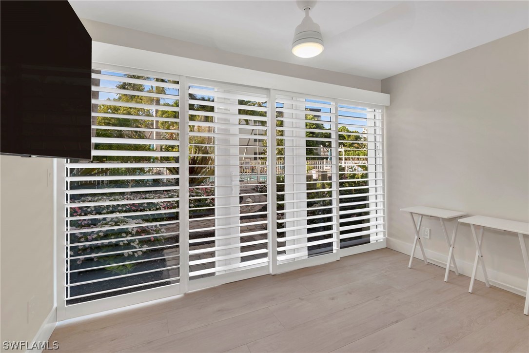 1950 Gulf Shore Unit 110, Naples, FL 34102