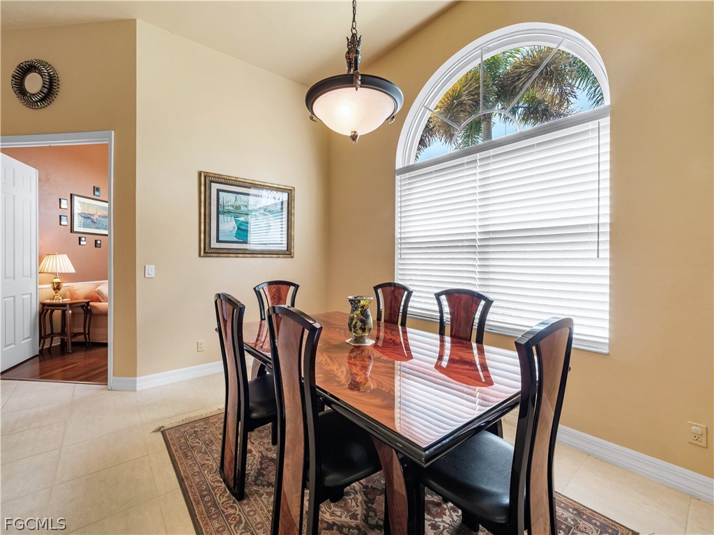 DiningArea
