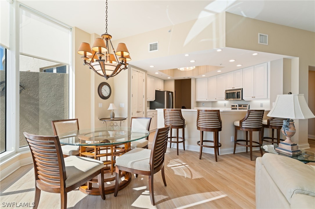 DiningArea