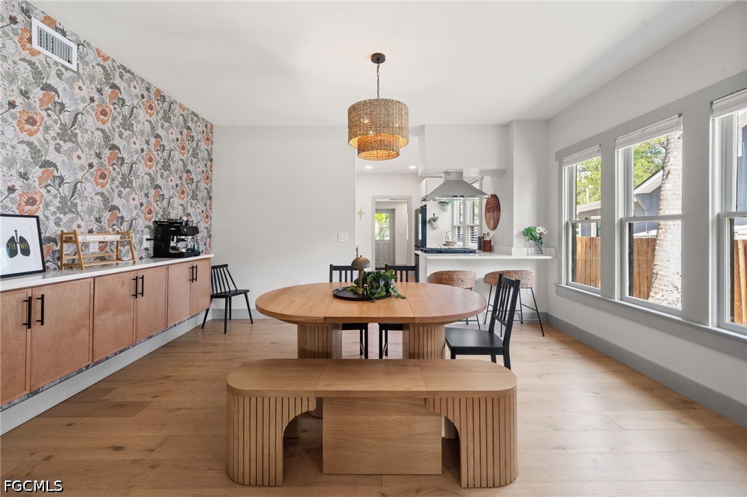 DiningArea