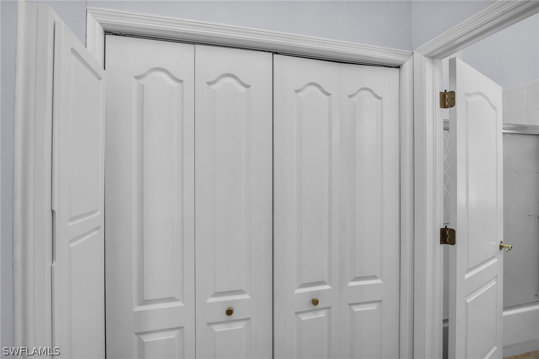 194 Newport Unit 908, Naples, FL 34114