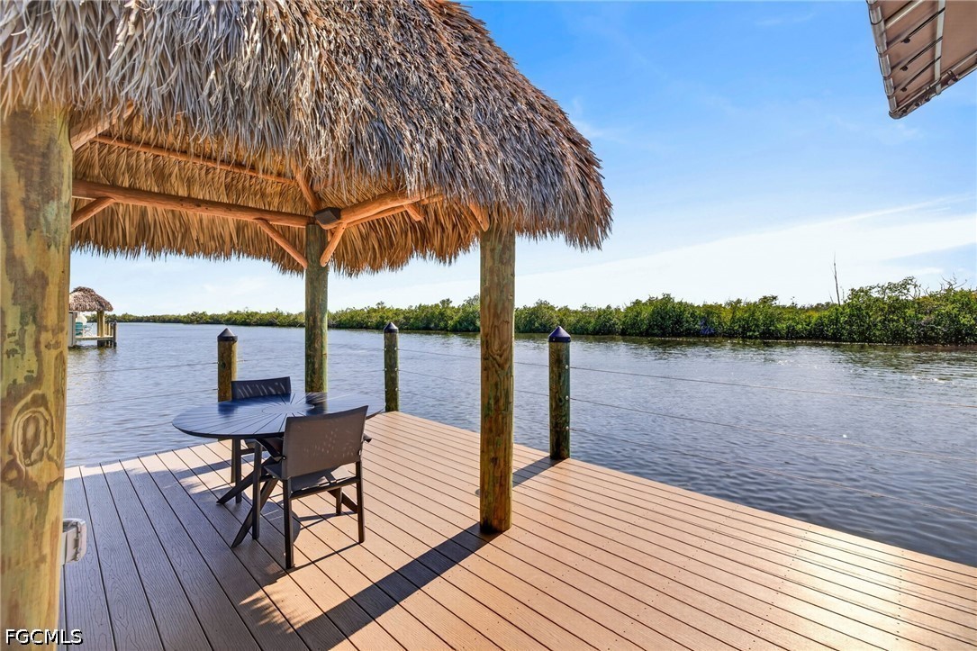 Dock