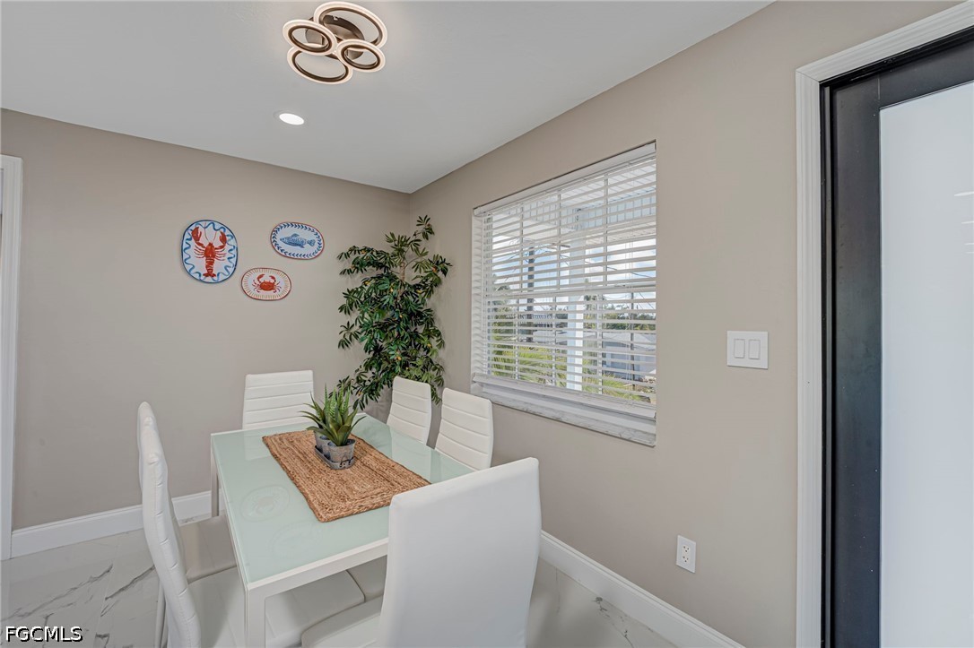 DiningArea