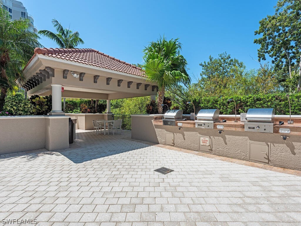 7225 Pelican Bay Unit 1703, Naples, FL 34108
