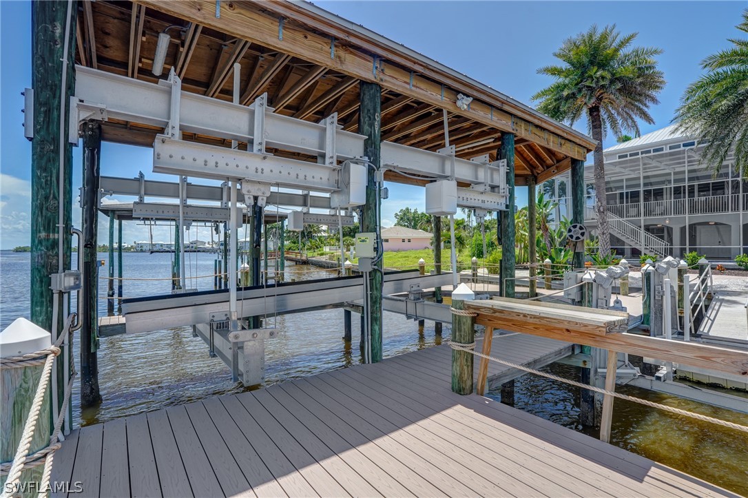 Dock