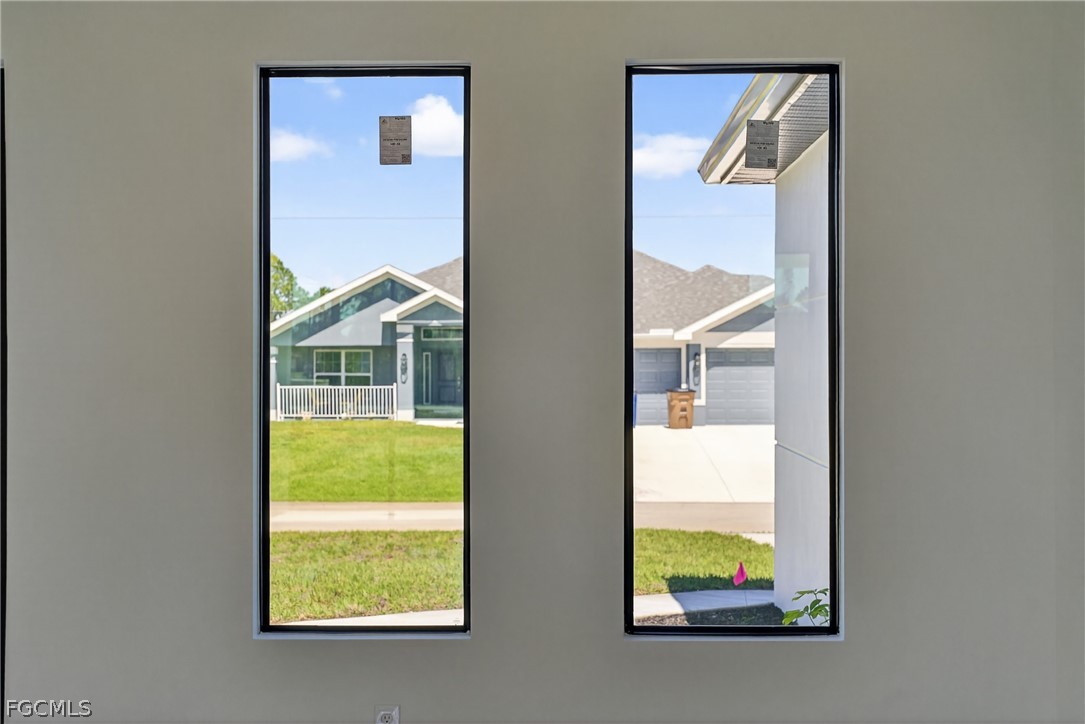 2711 39th, Lehigh Acres, FL 33971