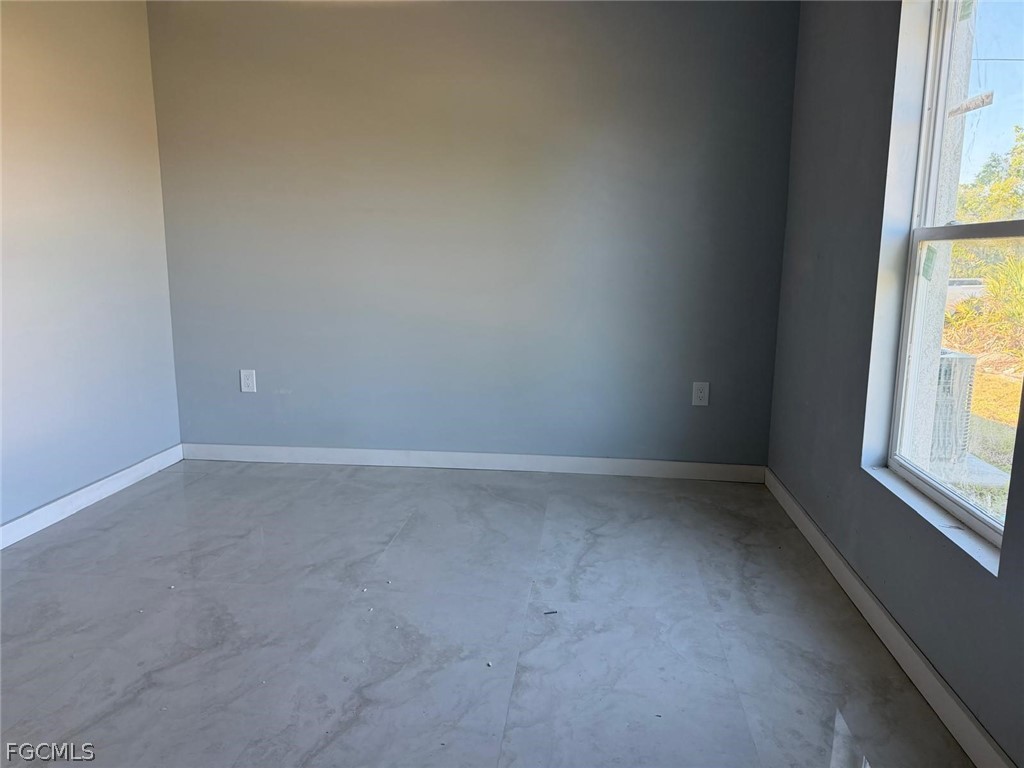 484 Westdale, Lehigh Acres, FL 33972
