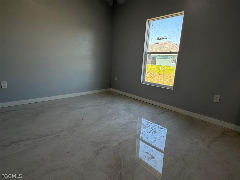 484 Westdale, Lehigh Acres, FL 33972