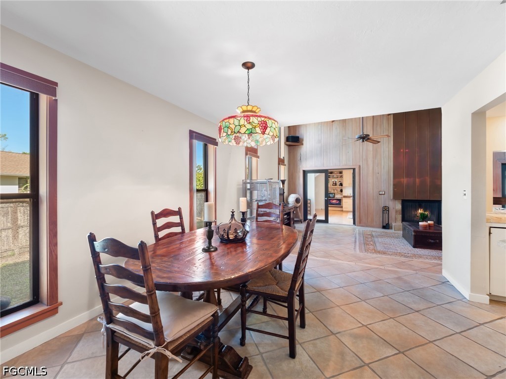 DiningArea