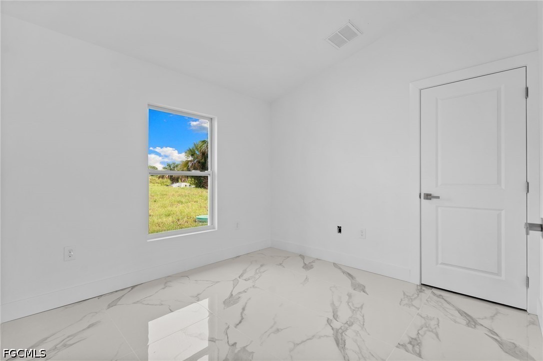 6018 Paula, Lehigh Acres, FL 33971