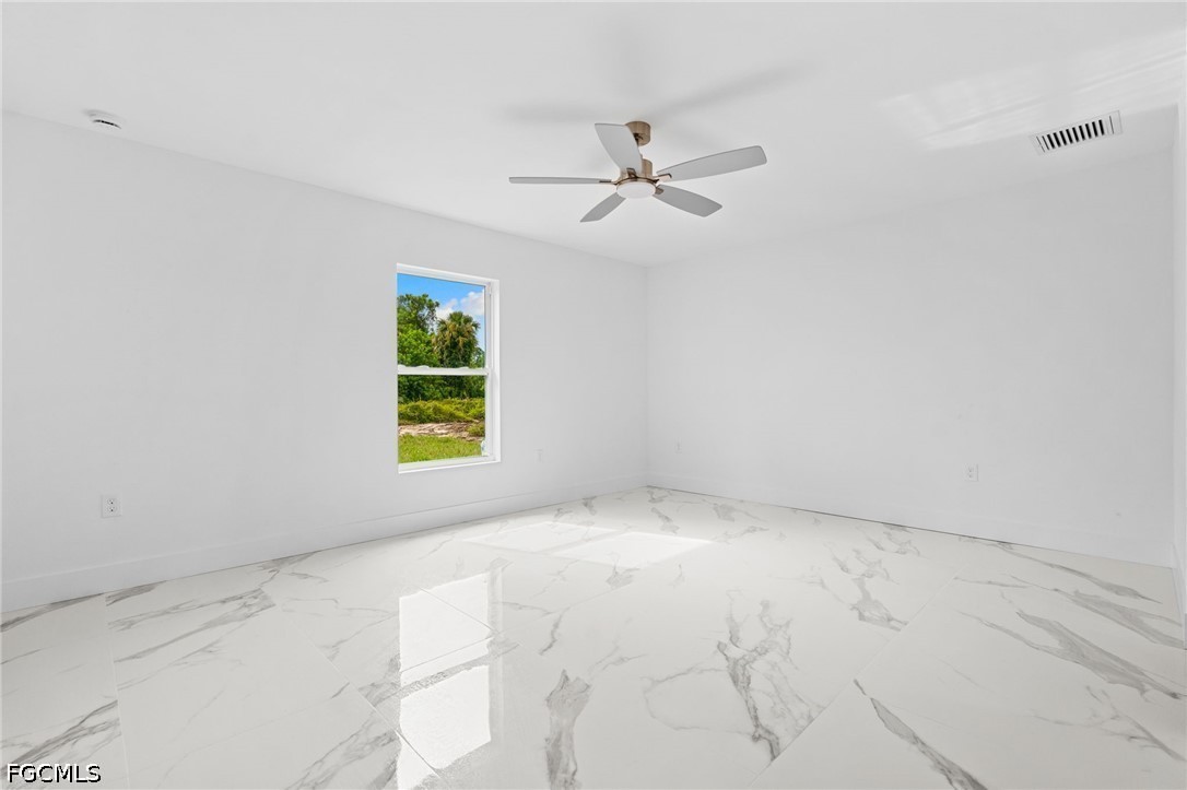 6018 Paula, Lehigh Acres, FL 33971