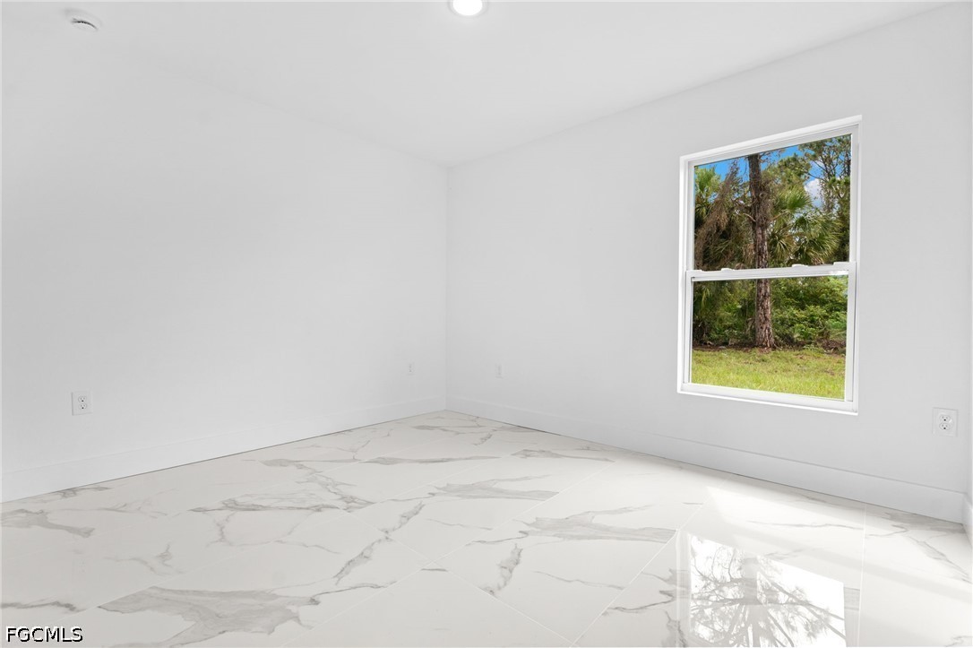 6018 Paula, Lehigh Acres, FL 33971