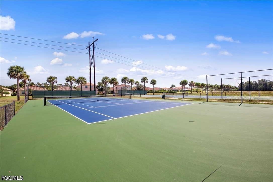 2537 Deerfield Lake, Cape Coral, FL 33909