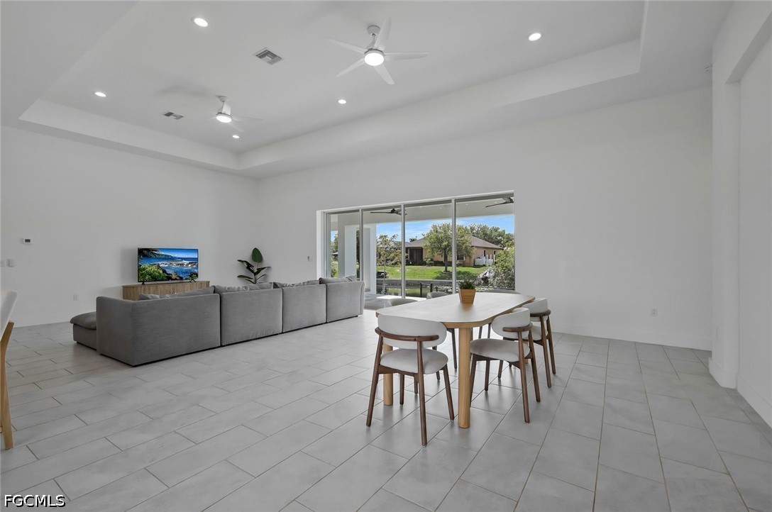 DiningArea