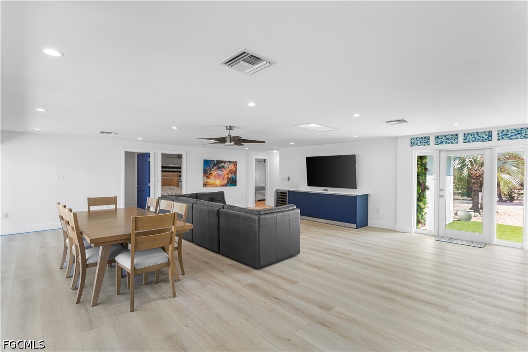 DiningArea