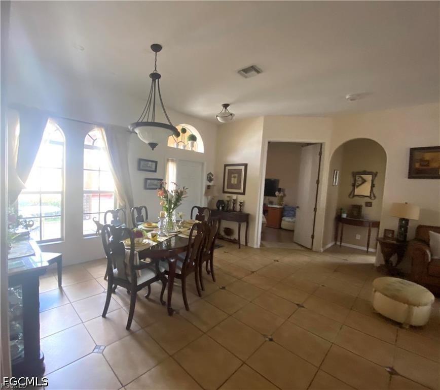 DiningArea