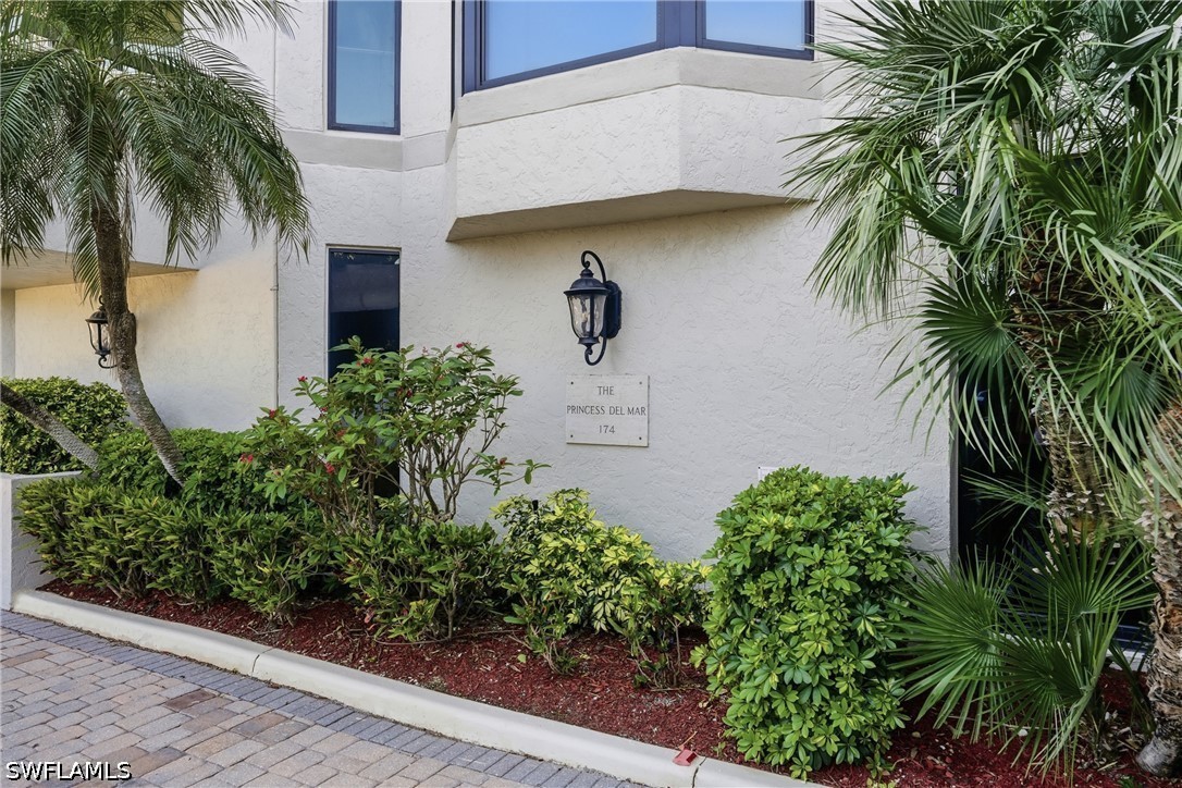 174 Collier Unit 203, Marco Island, FL 34145