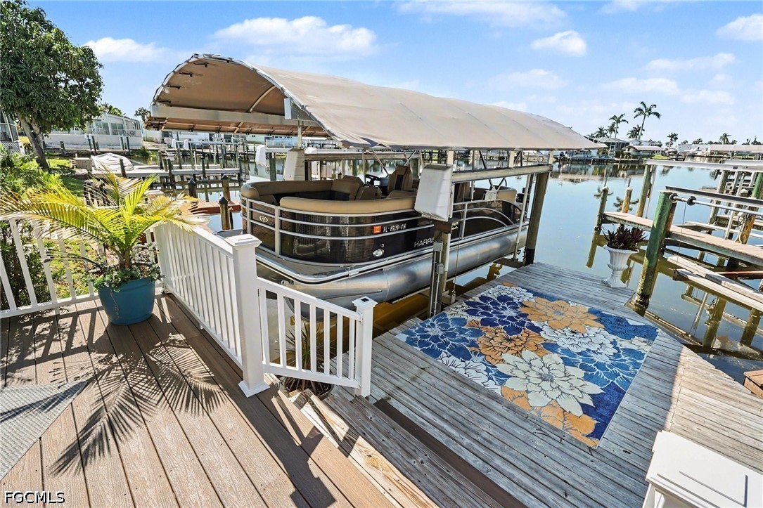 Dock