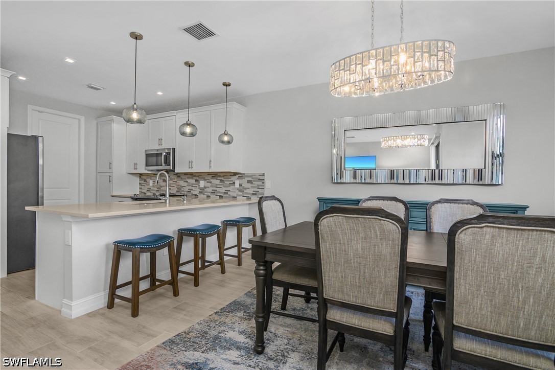 DiningArea