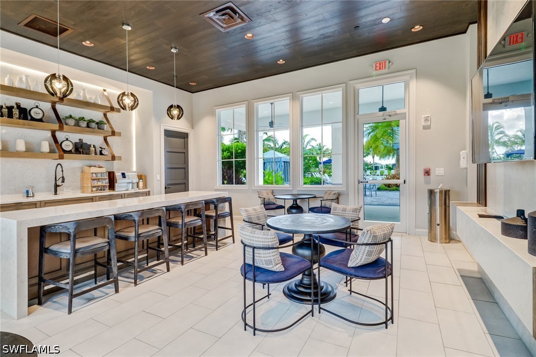 8966 Saint Lucia, Naples, FL 34114