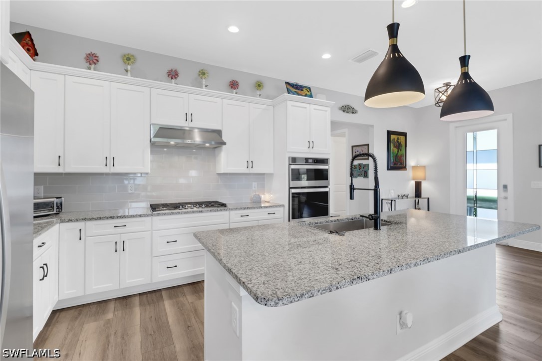 8966 Saint Lucia, Naples, FL 34114