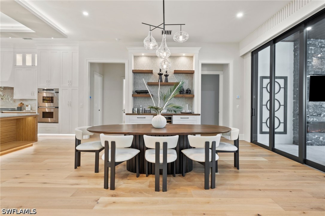 DiningArea