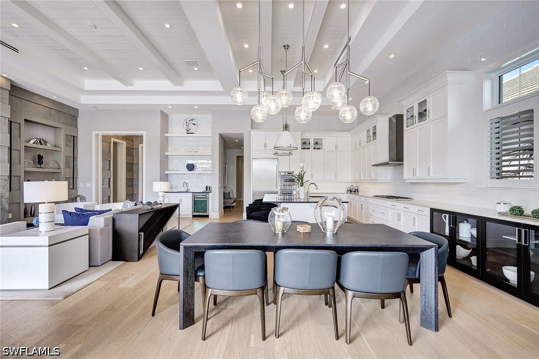 DiningArea