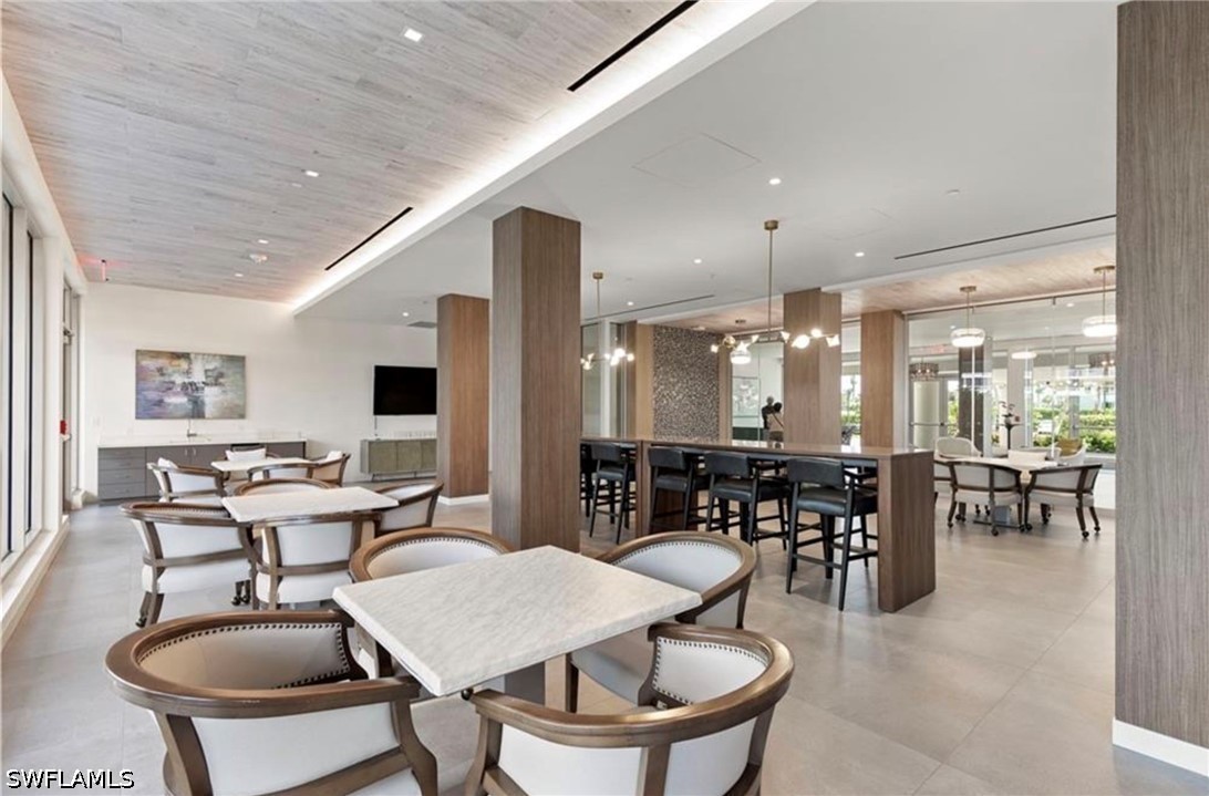 DiningArea