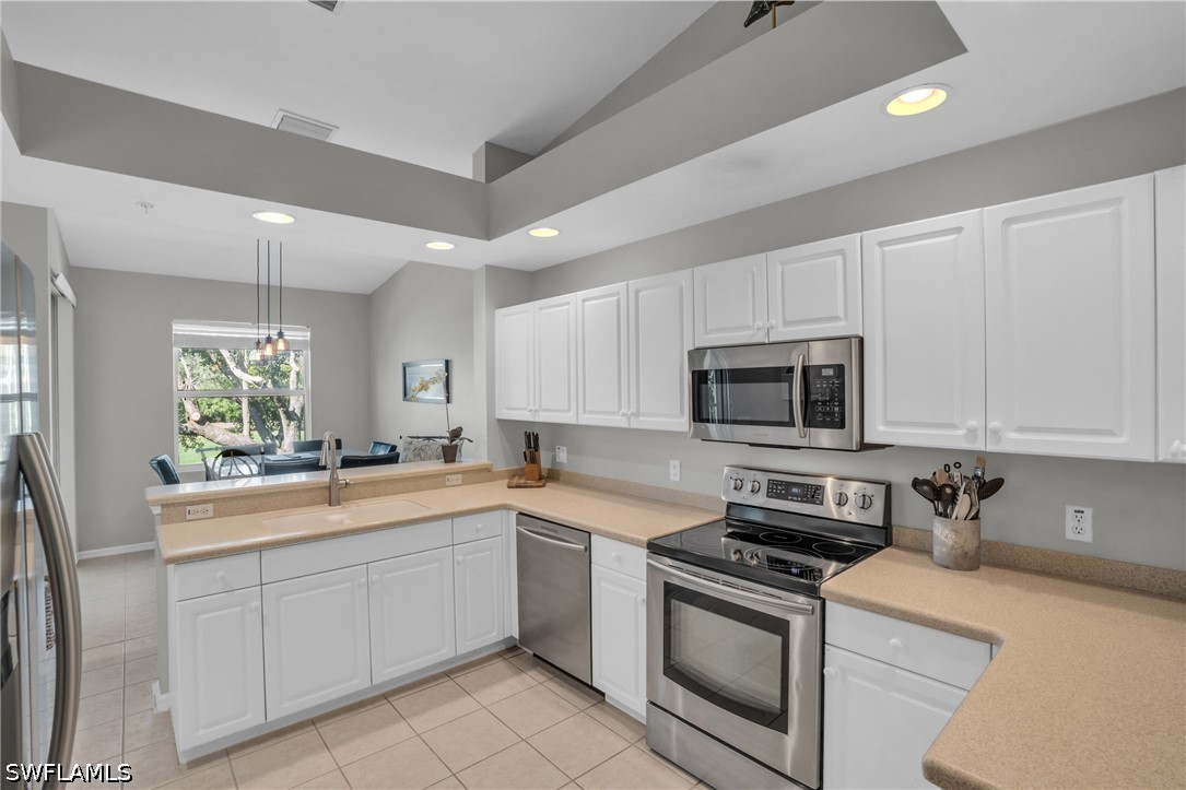3435 Laurel Greens Unit 202, Naples, FL 34119