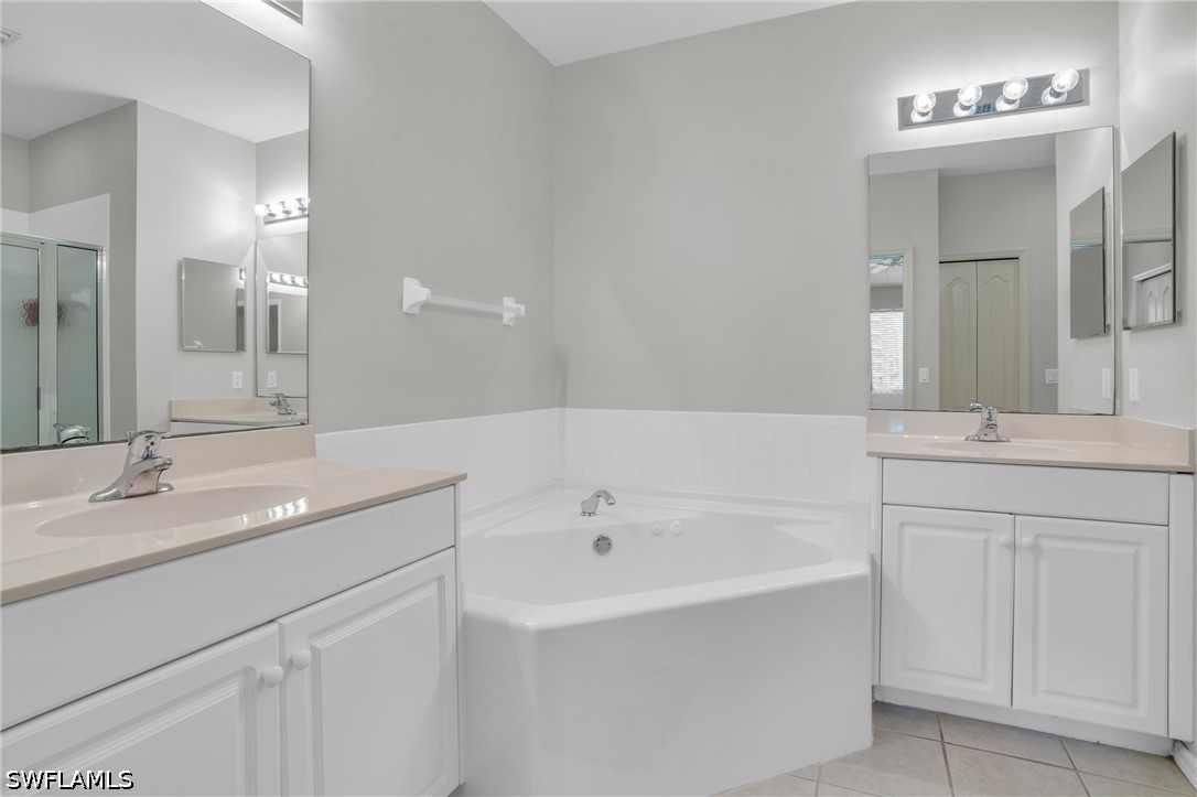 3435 Laurel Greens Unit 202, Naples, FL 34119