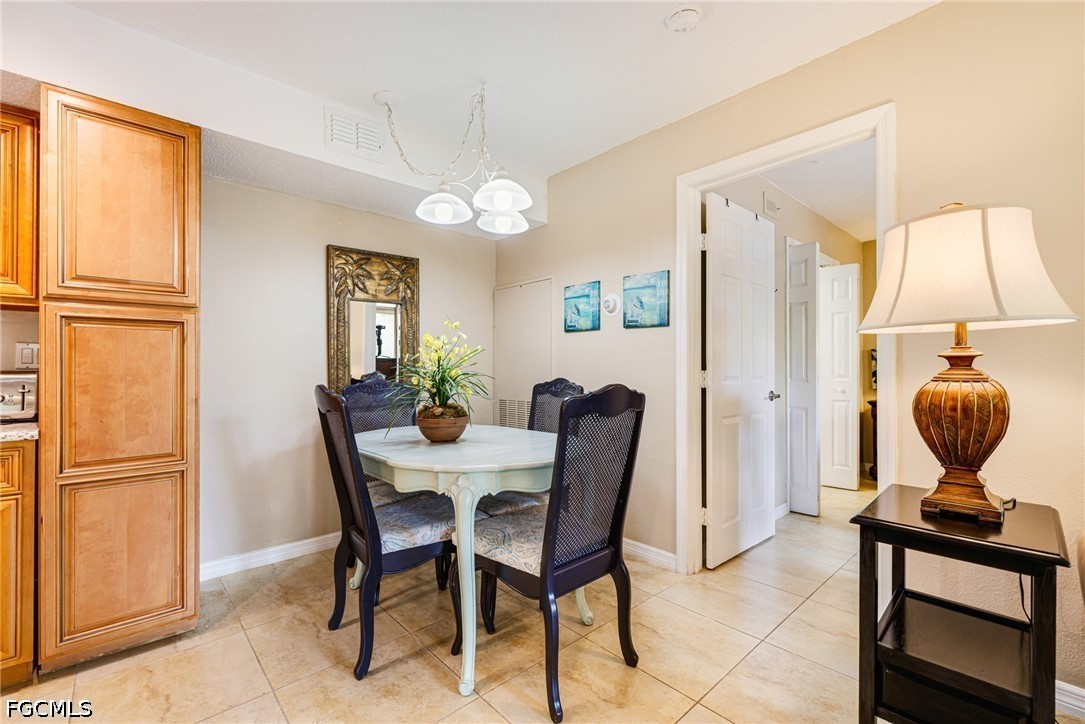 DiningArea
