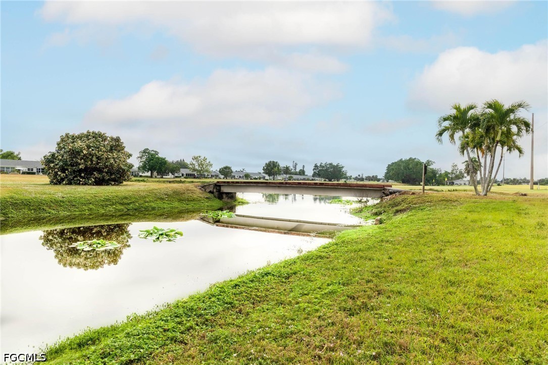 1390 Myerlee Country Club, Fort Myers, FL 33919