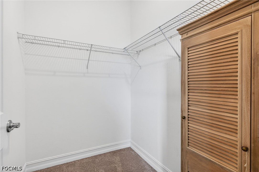 WalkInClosets