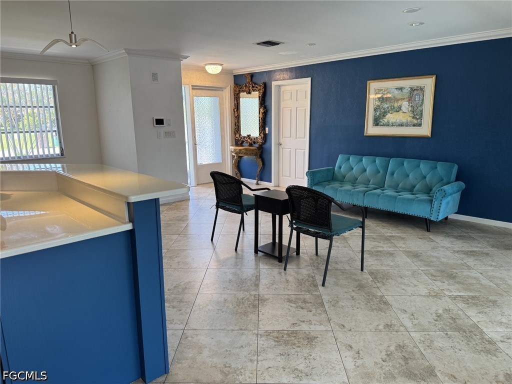 1437 21st, Cape Coral, FL 33990