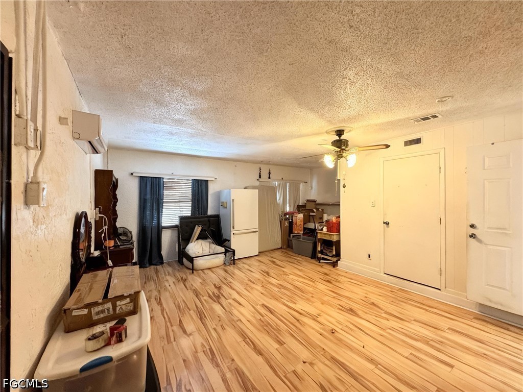 196 Mariana, North Fort Myers, FL 33917