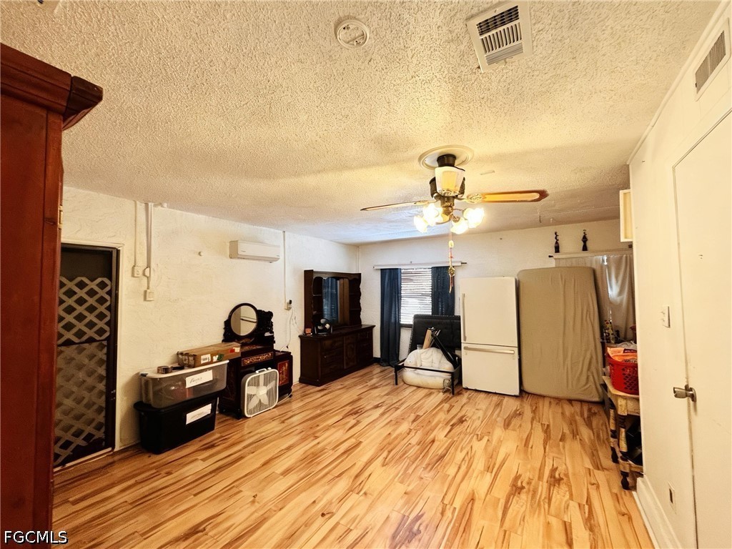 196 Mariana, North Fort Myers, FL 33917