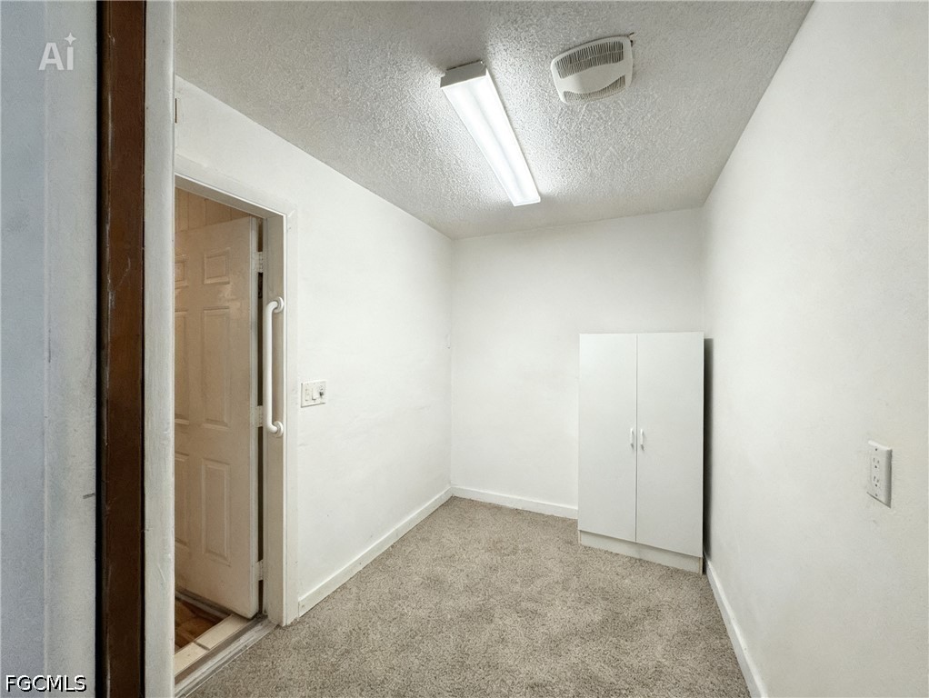 196 Mariana, North Fort Myers, FL 33917